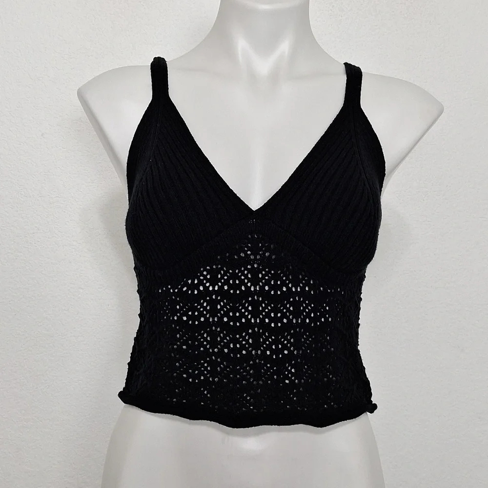Hunter & Brown *NEW* Black Bohemian Crochet Sleeveless Boho Retro Crop Top L